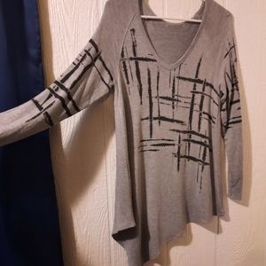Brand and size unknown. Grey with black